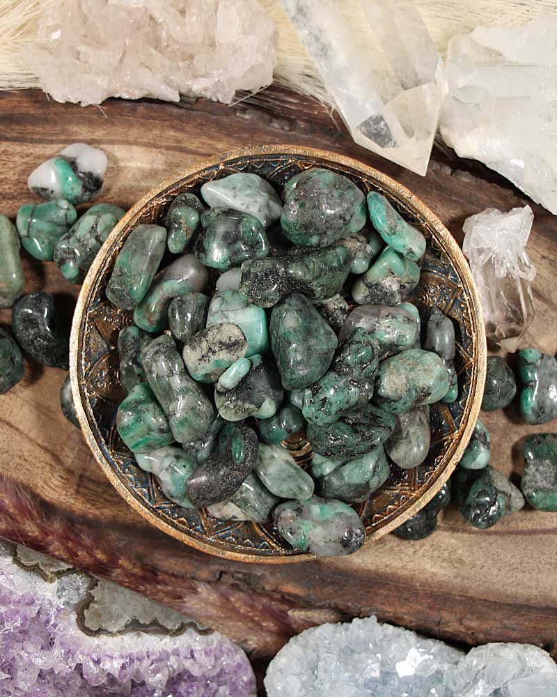 Emerald for sale capricorn